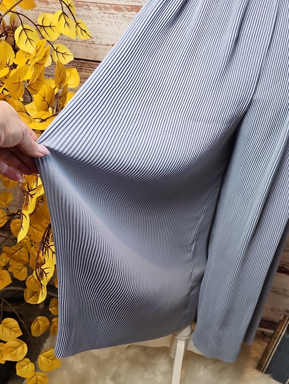 ZARA BASIC PLEATED WIDE-LEG PALAZZO STYLE PANTS - Picture 3 of 12